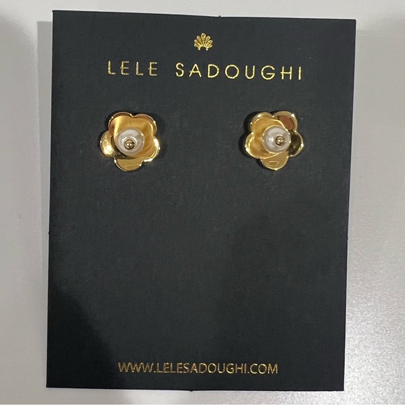 Lele Sadoughi Flower and Pearl Stud Earrings - Picture 3 of 4
